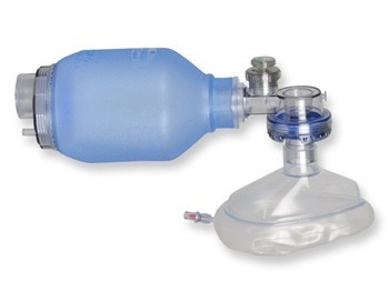 Pallone PVC Pediatrico rianimazione con mascherina, monouso N°3. Capacità: 500 cc.