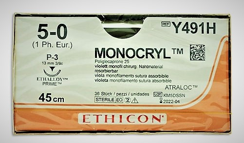 5900.jpg MONOCRYL 5/0 - Y491H - ETHICON monofilamento - 3/8 ago: P-3 13 mm. - 45 cm. filo - conf. 36 pz.