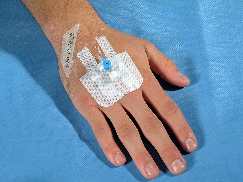 Torinomed - 3M TEGADERM™ IV - STERILE - 7 x 8,5 cm. - per linee periferiche Torinomed - 3M TEGADERM™ IV - STERILE - 7 x 8,5 cm. - per linee periferiche