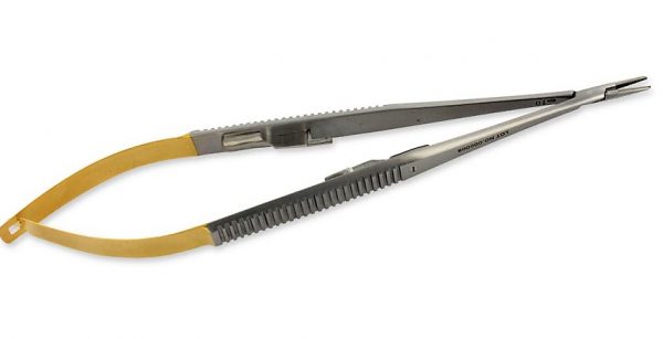 26556 TORINOMED - PORTA AGHI CASTROVIEJO C.T. RETTO - 21 cm. - punte zigrinate