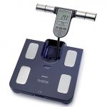 27293 TORINOMED - MISURATORE COMPOSIZIONE CORPOREA OMRON BF511 Il monitor OMRON BF511 fornisce una misurazione completa della composizione del corpo con precisione clinica; si tratta di un dispositivo medico adatto anche per bambini.