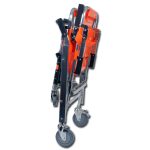 SEDIA PORTANTINA A 4 RUOTE